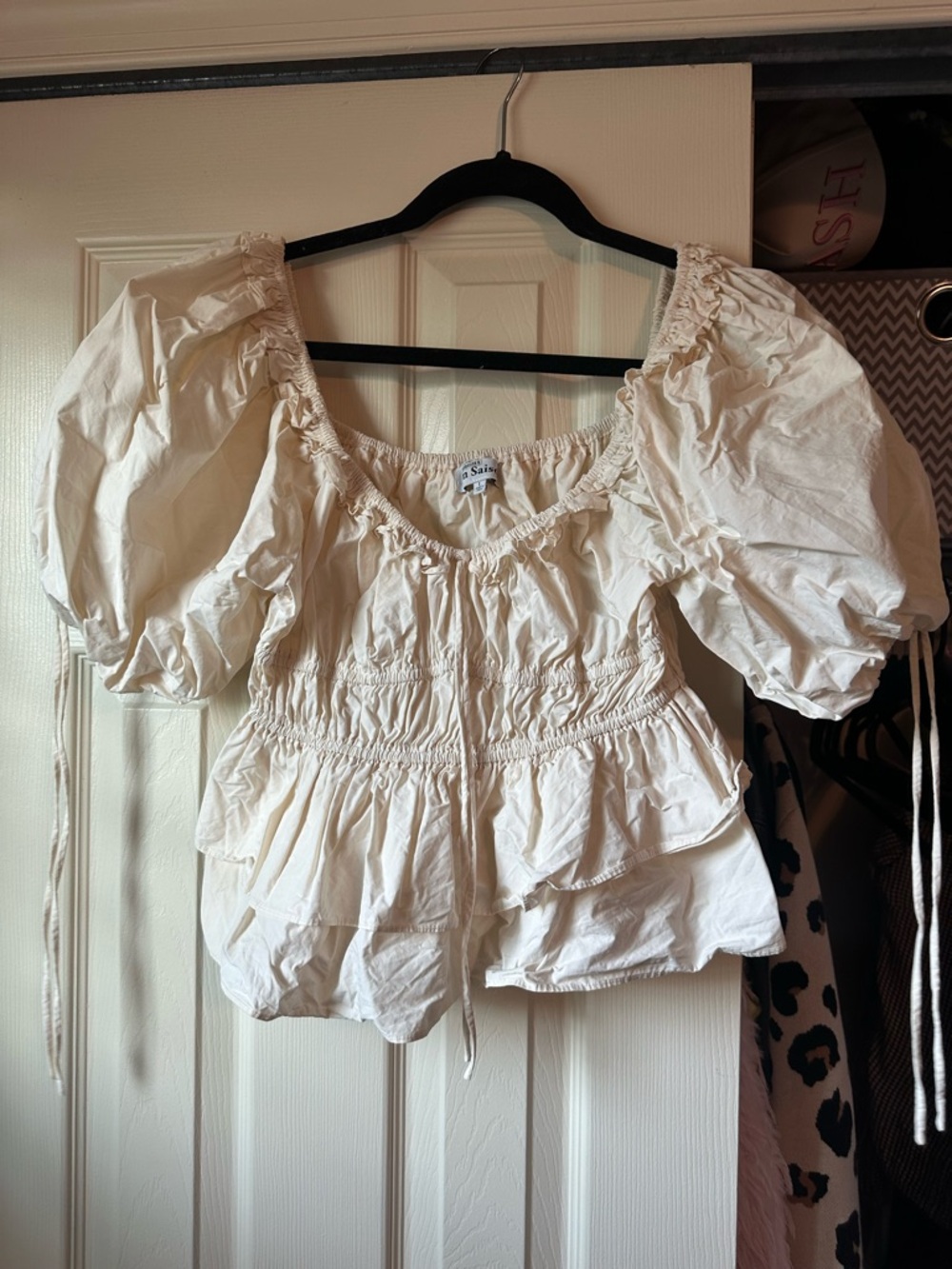 En Saison Cream Puff-Sleeve Babydoll Blouse - Cream